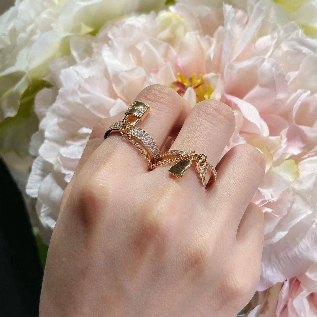 Clover Ring 04